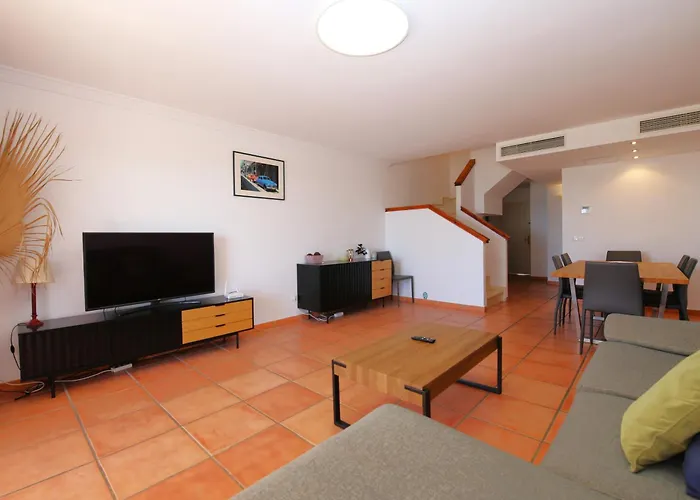 East Townhouse Lunimar * Estepona