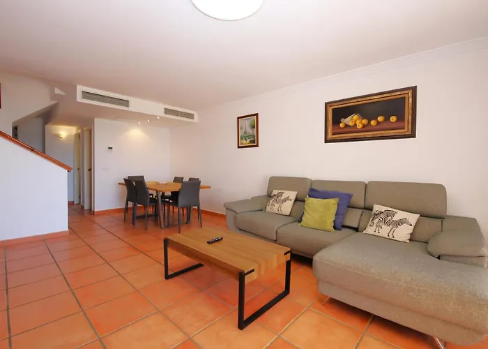 East Townhouse Lunimar