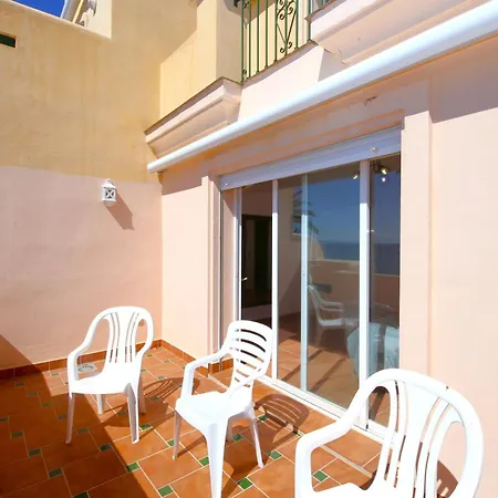 Сasa de vacaciones East Townhouse Lunimar