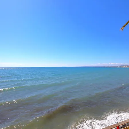 East Townhouse Lunimar Сasa de vacaciones Estepona