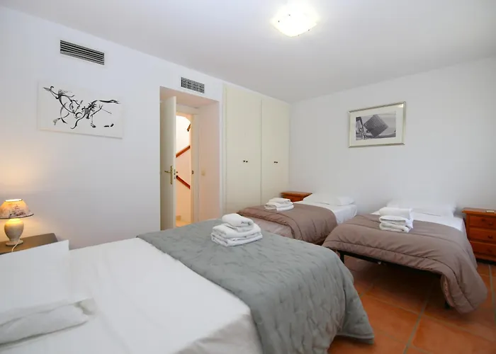 Дом отдыха East Townhouse Lunimar Эстепона